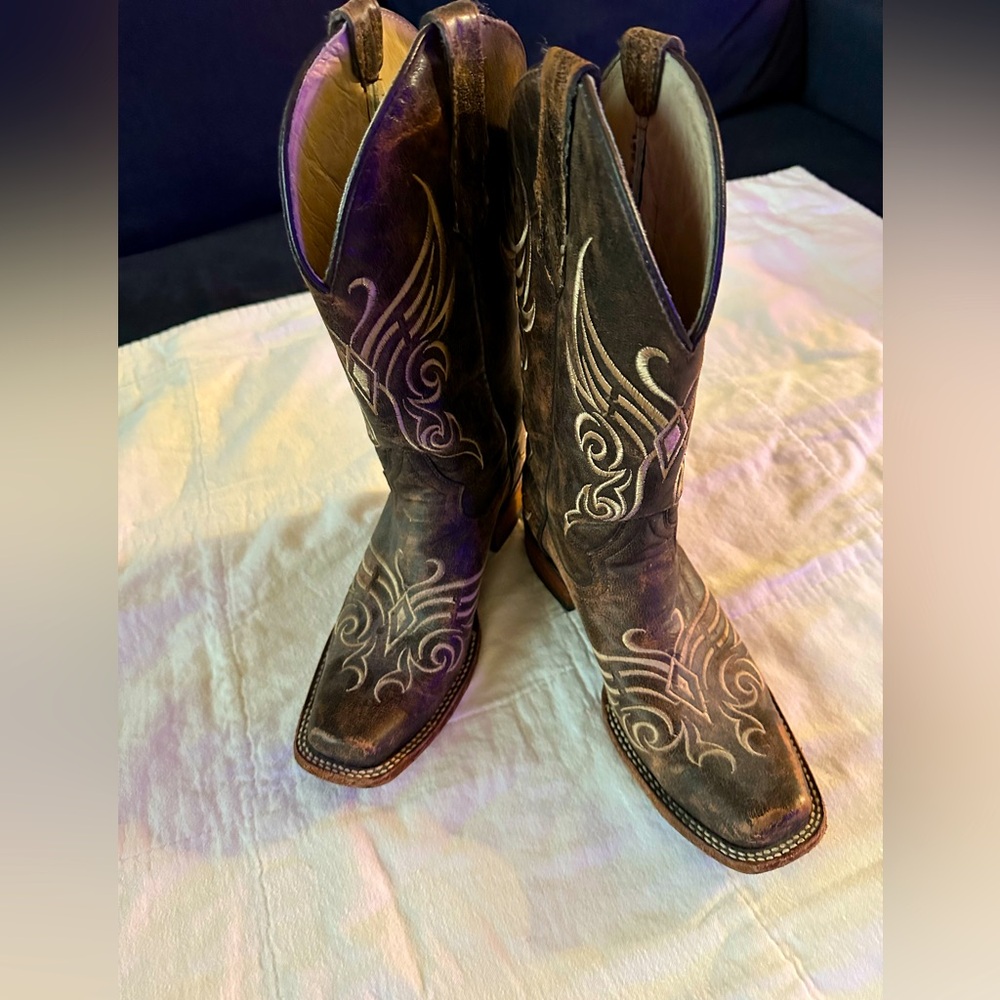 Circle G Western Boot, Embroidered Square Toe
